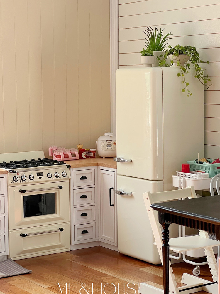 Kitchen Appliances Refrigerators - إكسسوارات أثاث طراز بيت الدمية ،